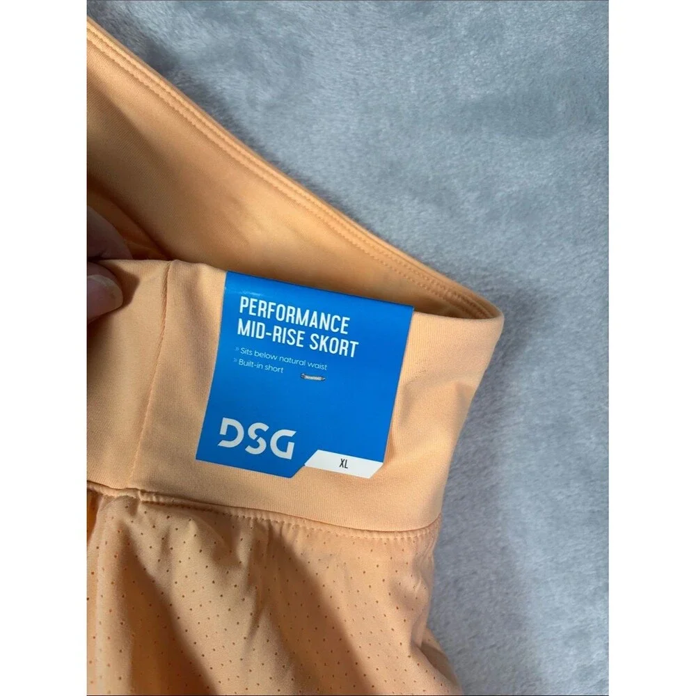NWT New DSG Coral Performance Mid-Rise Skort Size Girls XL (16)